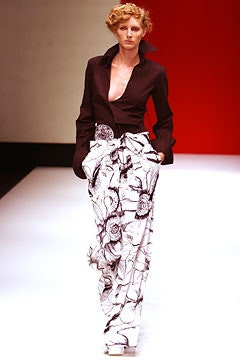 Gianfranco Ferré fashion show for Spring/Summer 2003