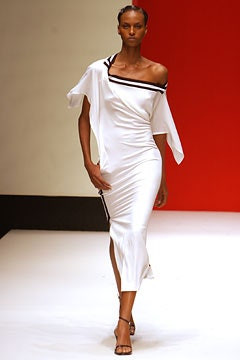 Gianfranco Ferré fashion show for Spring/Summer 2003