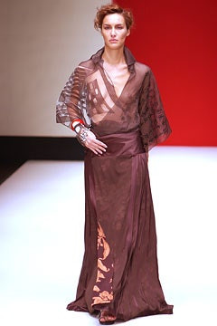 Gianfranco Ferré fashion show for Spring/Summer 2003
