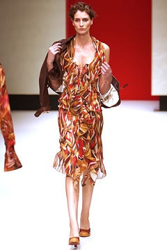 Gianfranco Ferré fashion show for Spring/Summer 2003