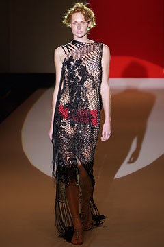 Gianfranco Ferré fashion show for Spring/Summer 2003