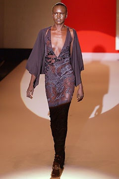 Gianfranco Ferré fashion show for Spring/Summer 2003