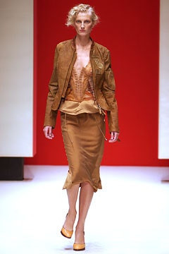 Gianfranco Ferré fashion show for Spring/Summer 2003