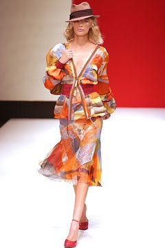 Gianfranco Ferré fashion show for Spring/Summer 2003