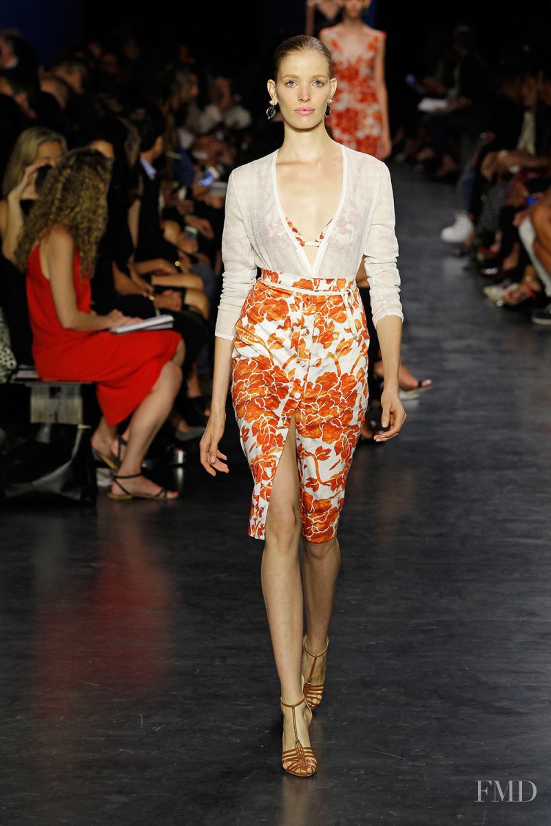 Alisa Ahmann featured in  the Altuzarra fashion show for Spring/Summer 2015