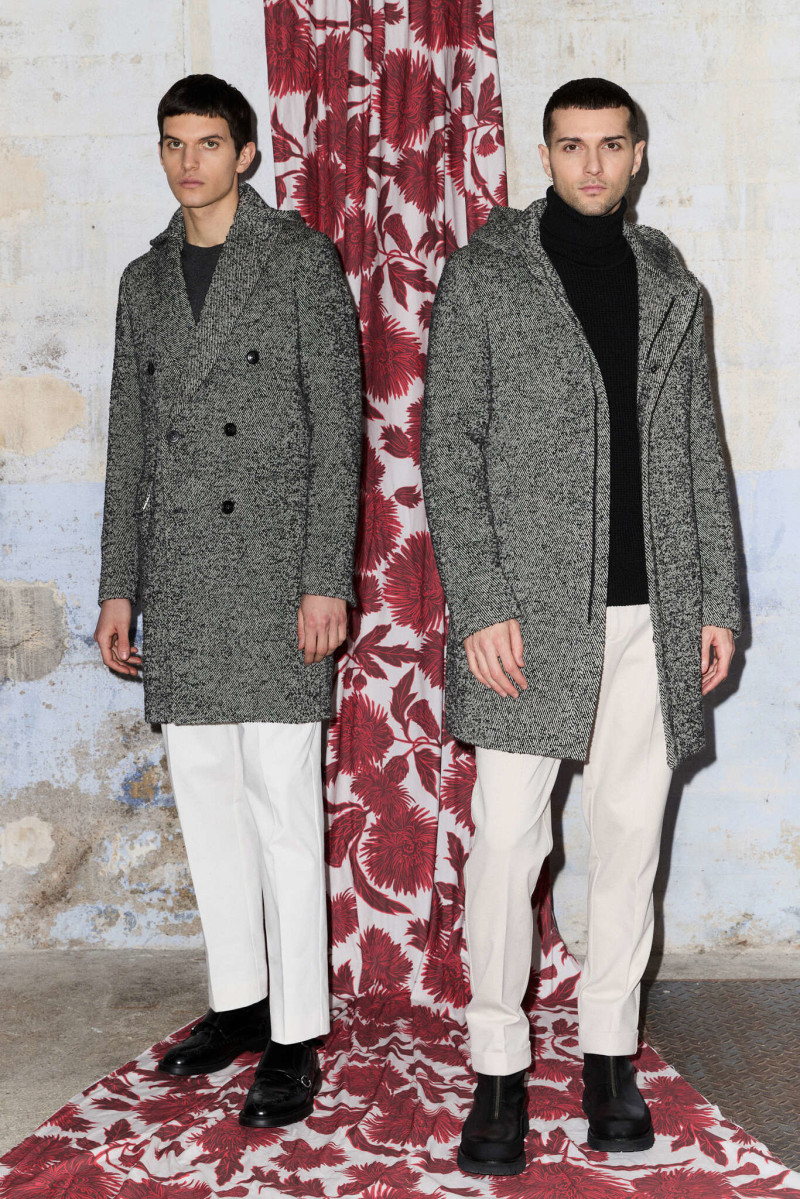 Emanuel Ungaro lookbook for Autumn/Winter 2025
