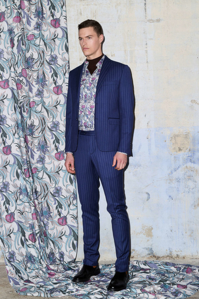 Emanuel Ungaro lookbook for Autumn/Winter 2025