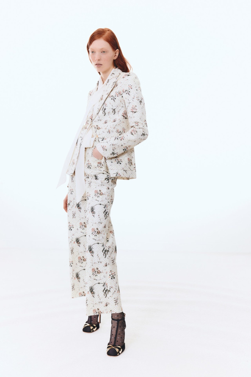 Giambattista Valli lookbook for Pre-Fall 2025