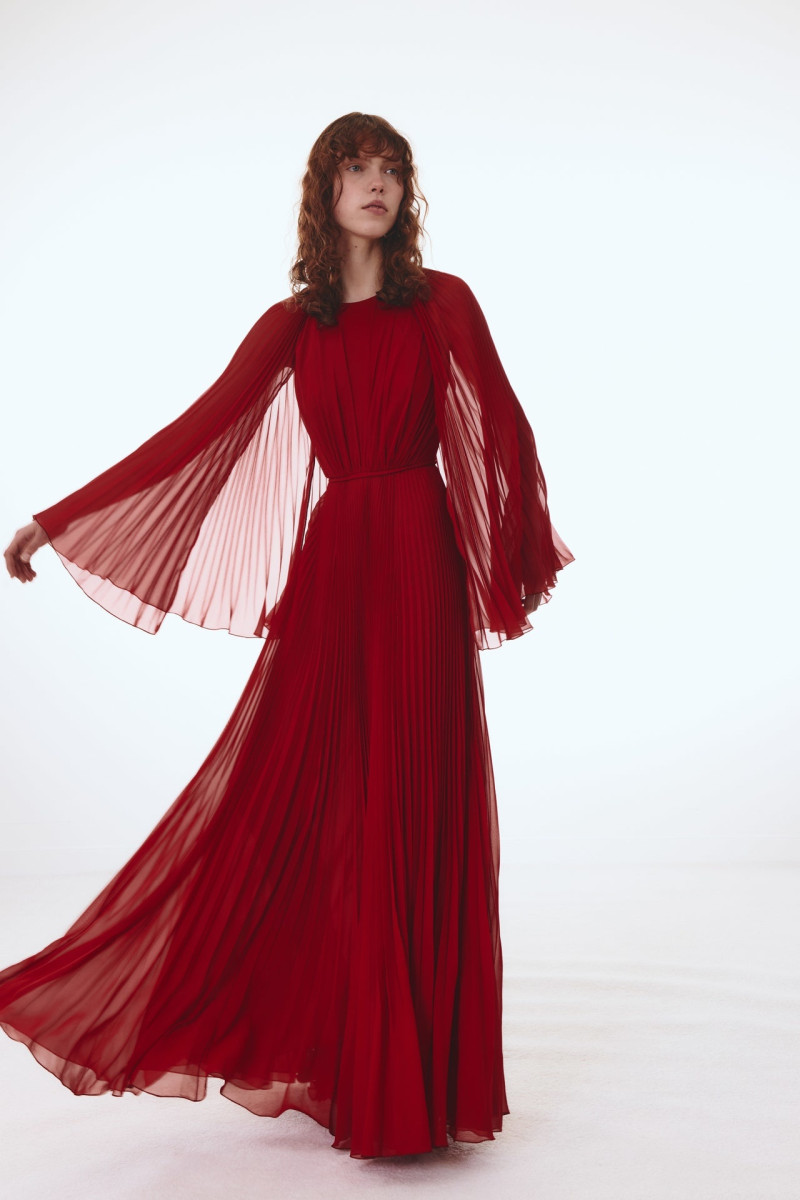 Giambattista Valli lookbook for Pre-Fall 2025