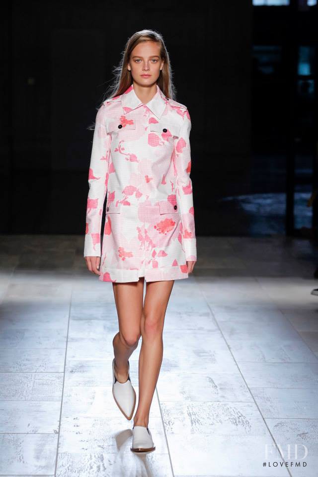 Ine Neefs featured in  the Victoria Beckham fashion show for Spring/Summer 2015