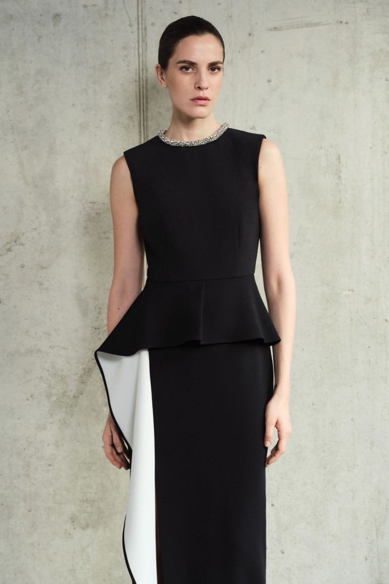Roland Mouret lookbook for Pre-Fall 2025
