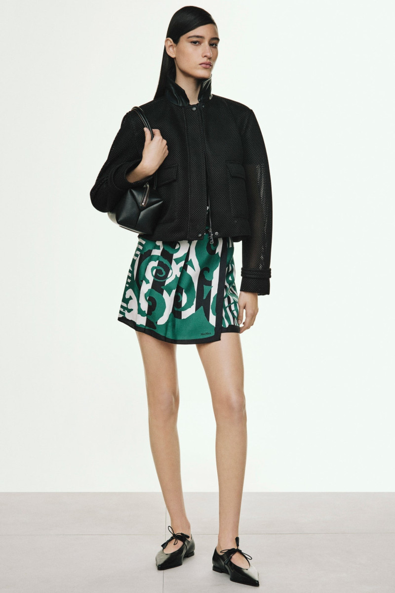 Max Mara lookbook for Pre-Fall 2025