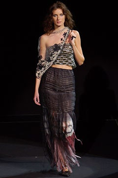 Giorgio Armani fashion show for Spring/Summer 2003