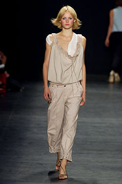 Jill Stuart fashion show for Spring/Summer 2003