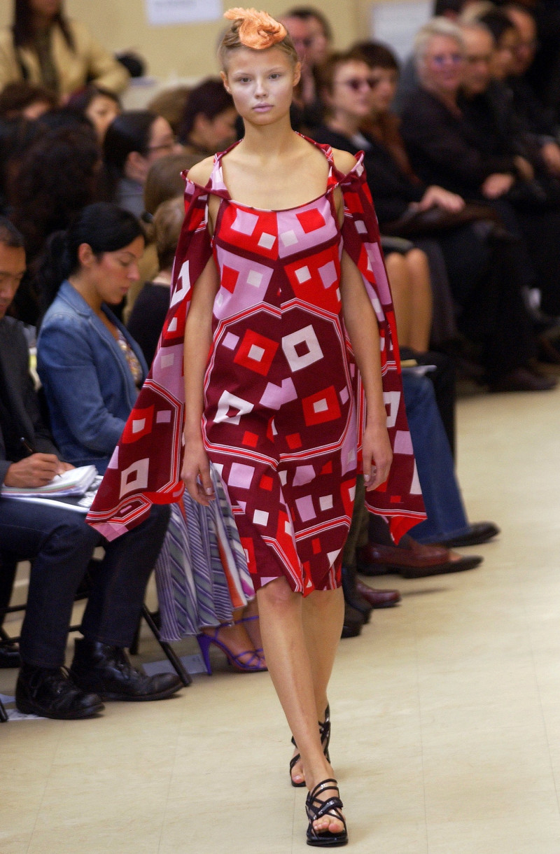 Junya Watanabe fashion show for Spring/Summer 2003