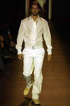 Kenneth Cole New York fashion show for Spring/Summer 2003