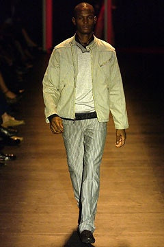 Kenneth Cole New York fashion show for Spring/Summer 2003