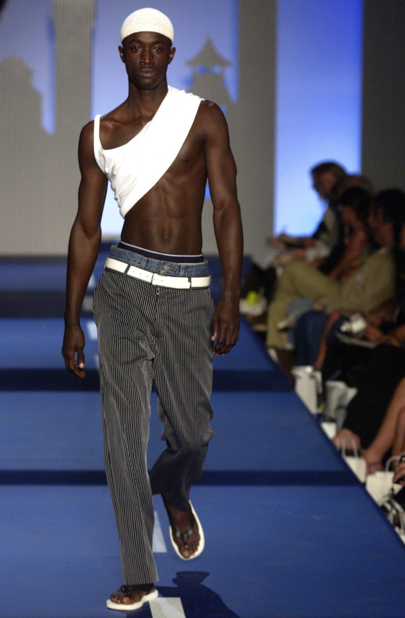 Miguel Adrover fashion show for Spring/Summer 2003
