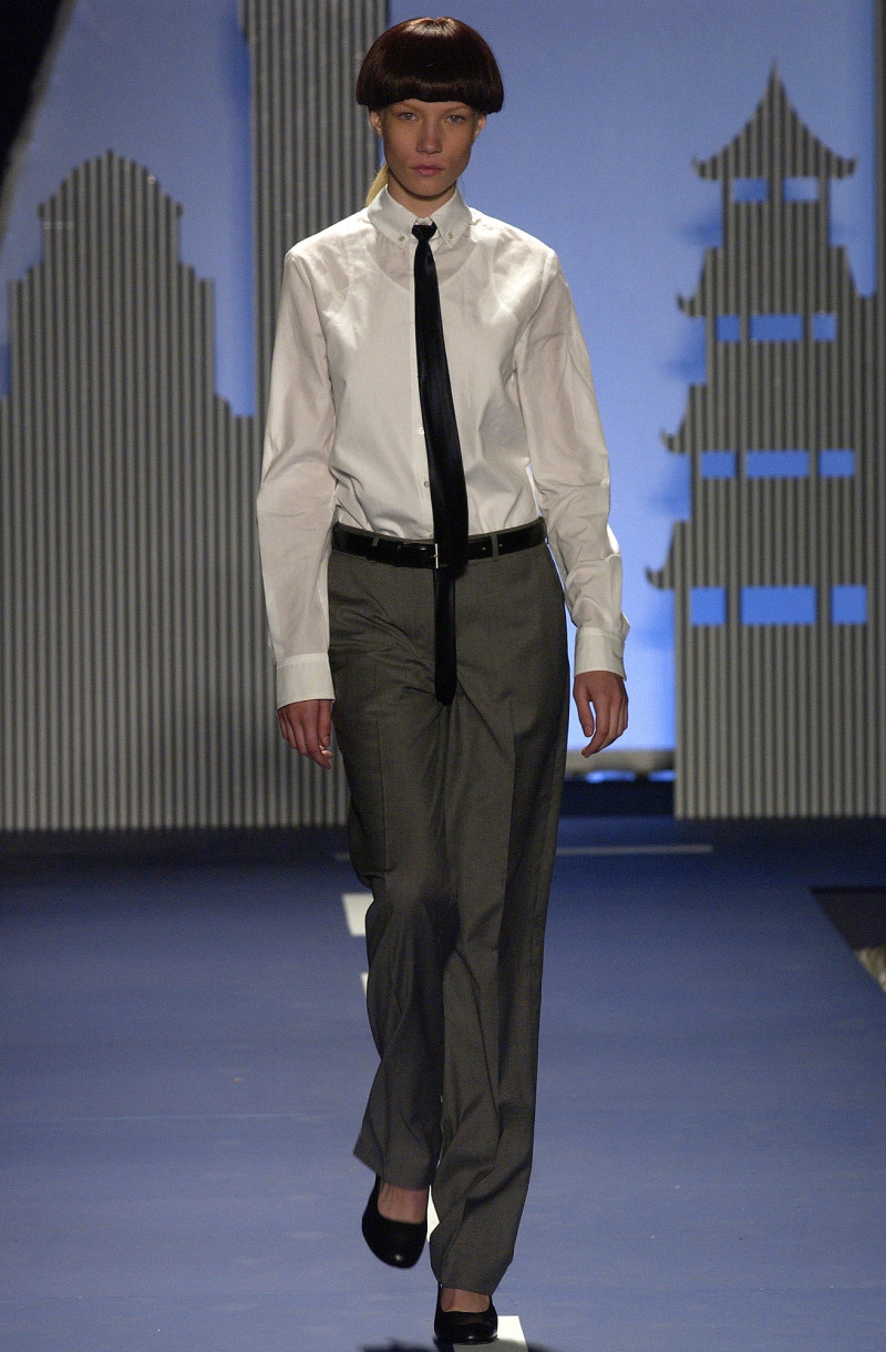 Miguel Adrover fashion show for Spring/Summer 2003