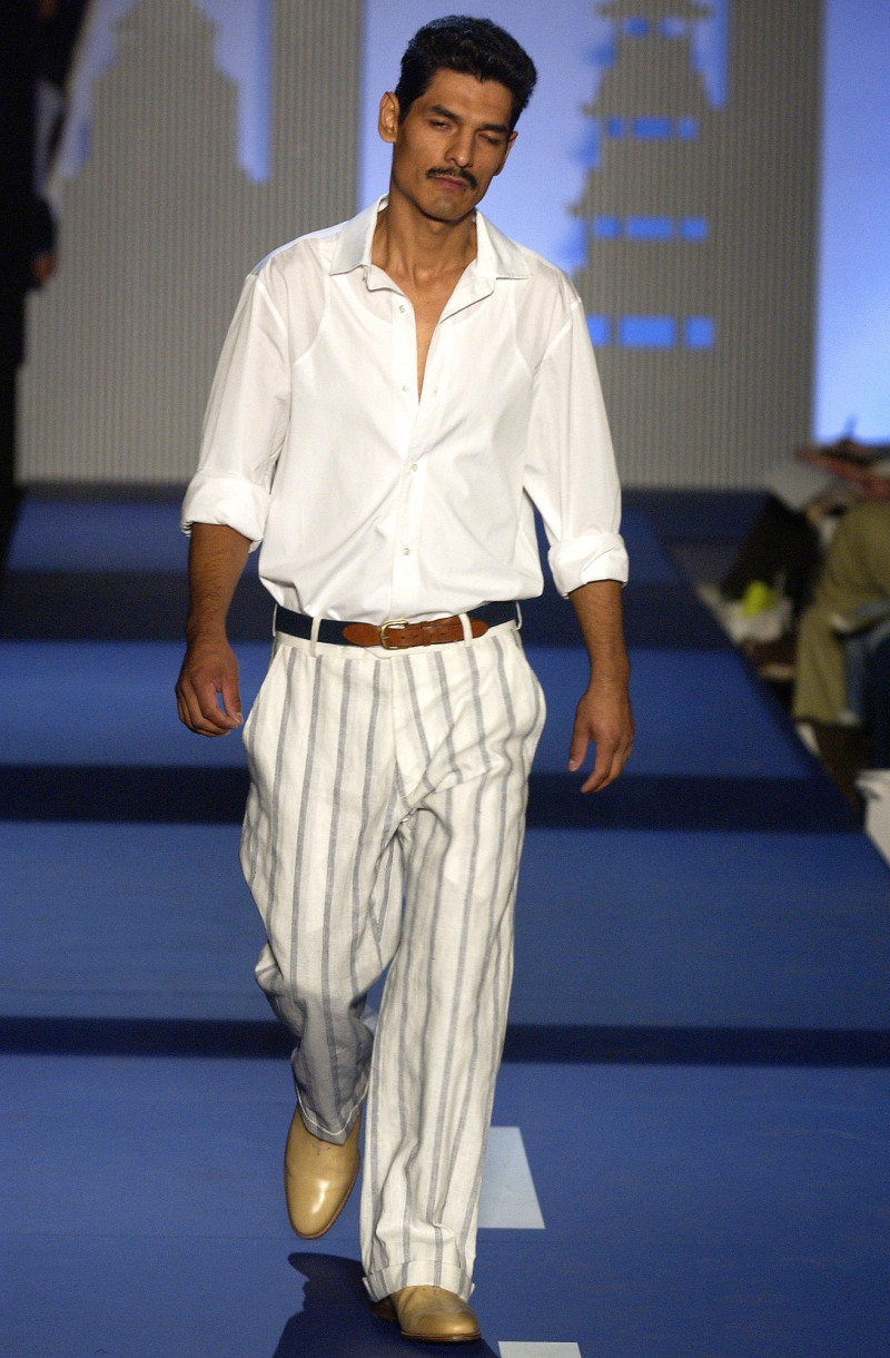 Miguel Adrover fashion show for Spring/Summer 2003