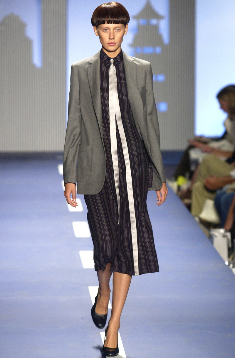 Miguel Adrover fashion show for Spring/Summer 2003