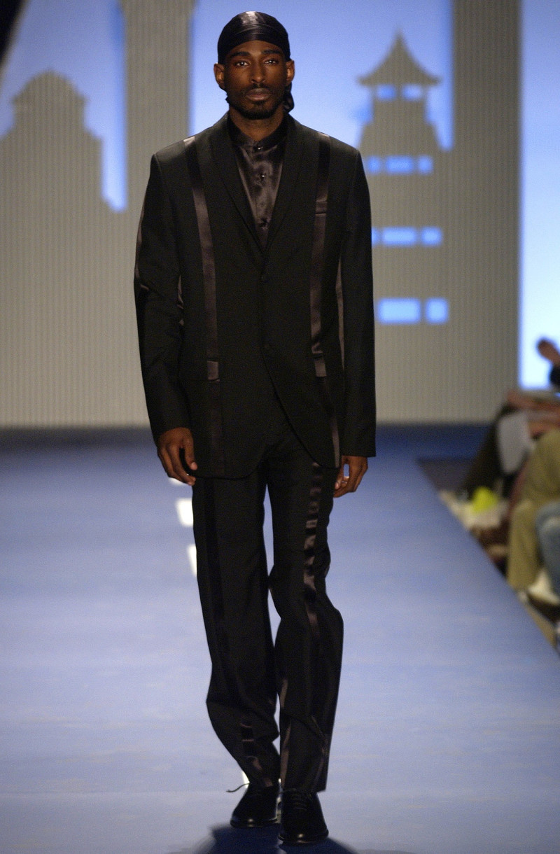 Miguel Adrover fashion show for Spring/Summer 2003