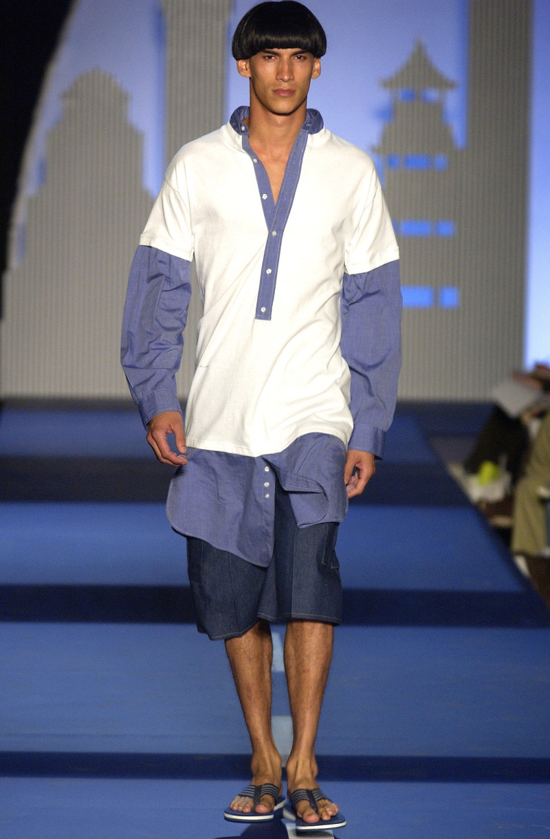 Miguel Adrover fashion show for Spring/Summer 2003