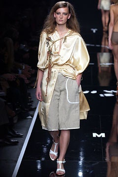 Moschino fashion show for Spring/Summer 2003