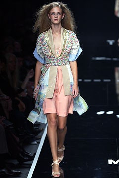 Moschino fashion show for Spring/Summer 2003