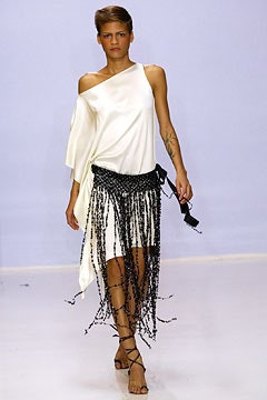 Peter Som fashion show for Spring/Summer 2003