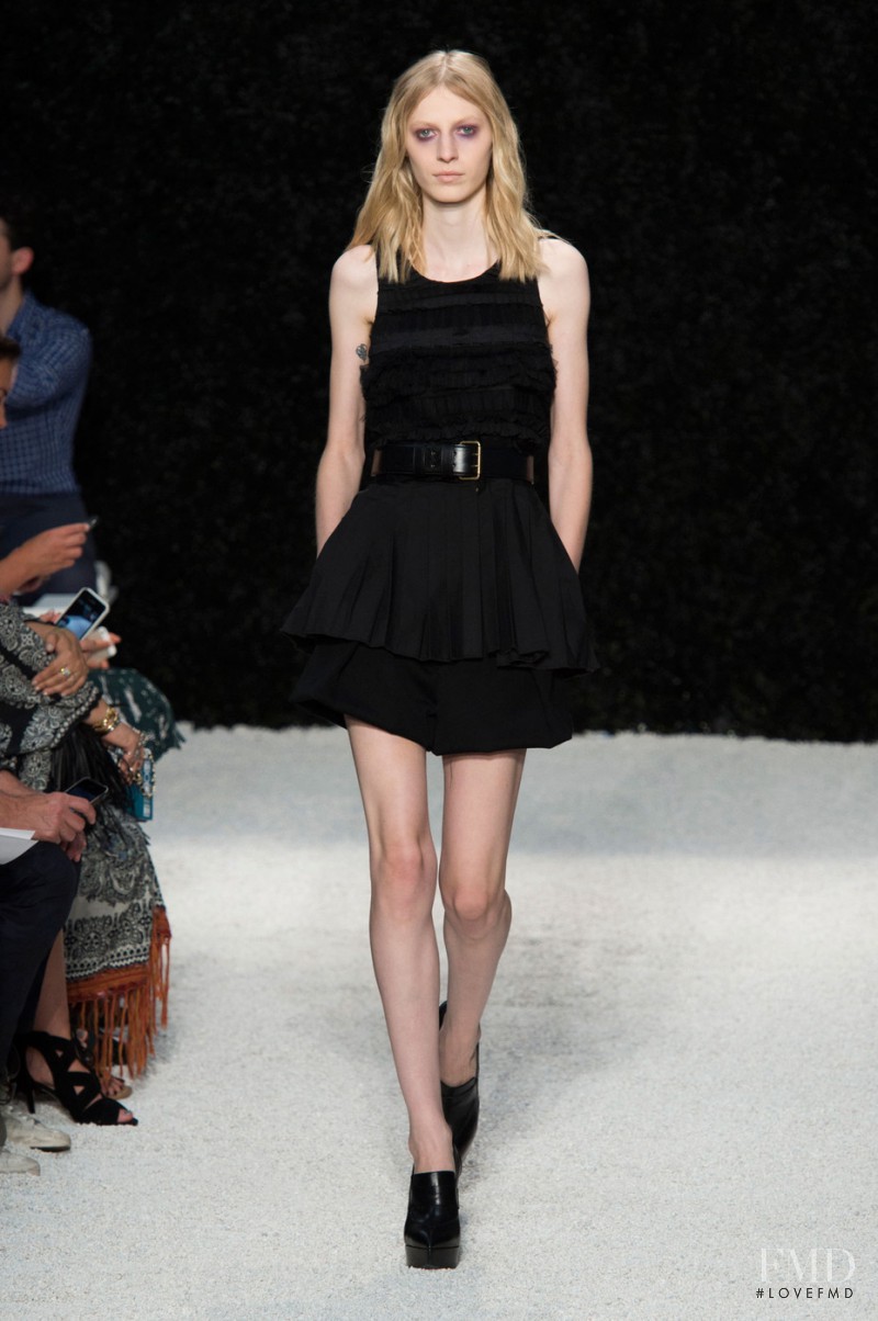 Julia Nobis featured in  the Vera Wang fashion show for Spring/Summer 2015