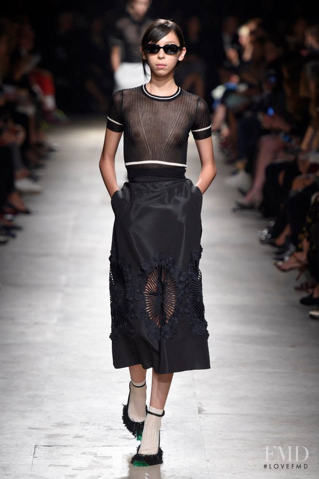 Issa Lish featured in  the Rochas fashion show for Spring/Summer 2015