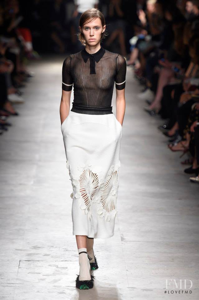 Georgia Hilmer featured in  the Rochas fashion show for Spring/Summer 2015