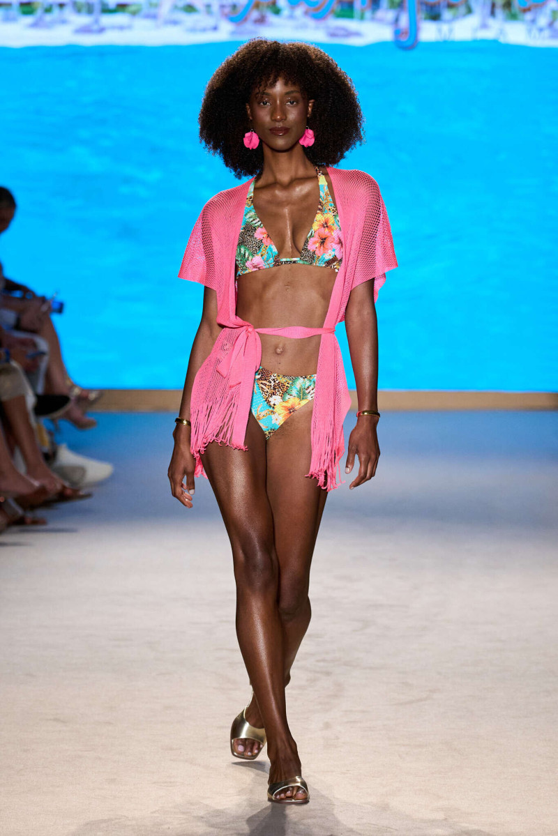 Luli Fama fashion show for Spring/Summer 2026