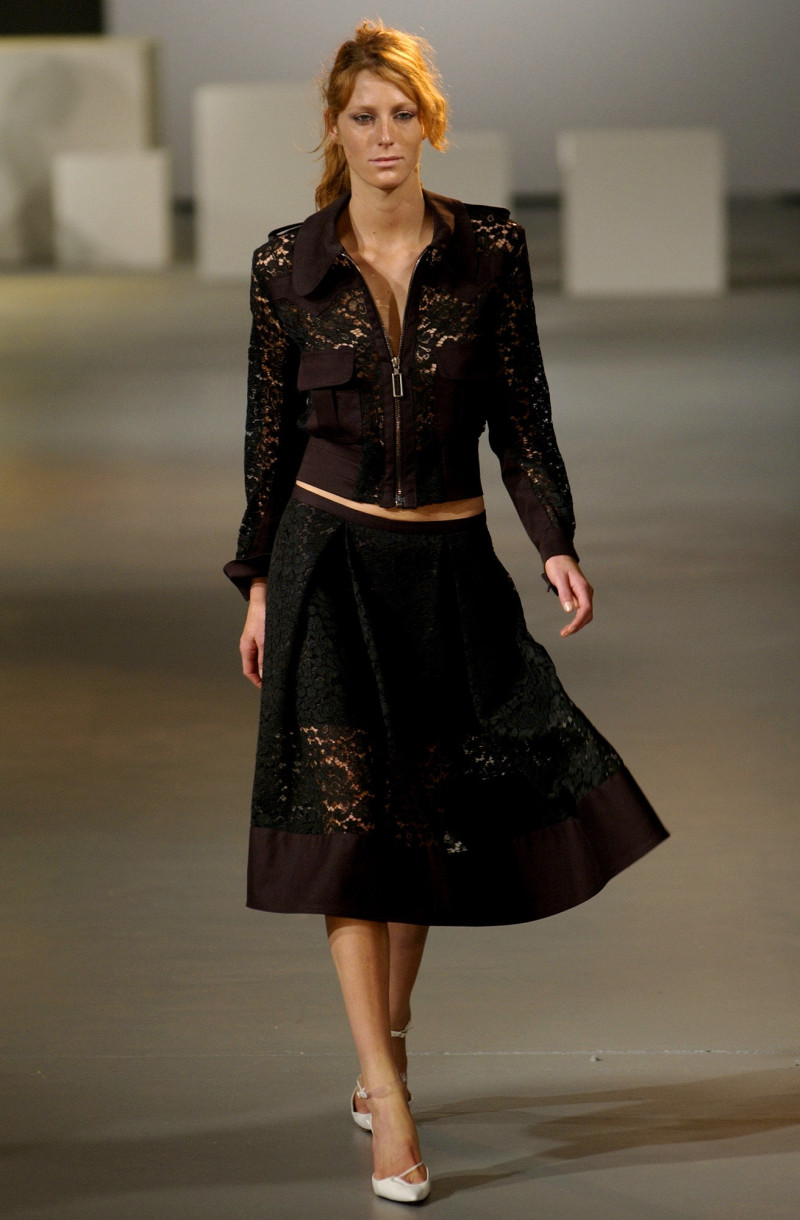 Roland Mouret fashion show for Spring/Summer 2003