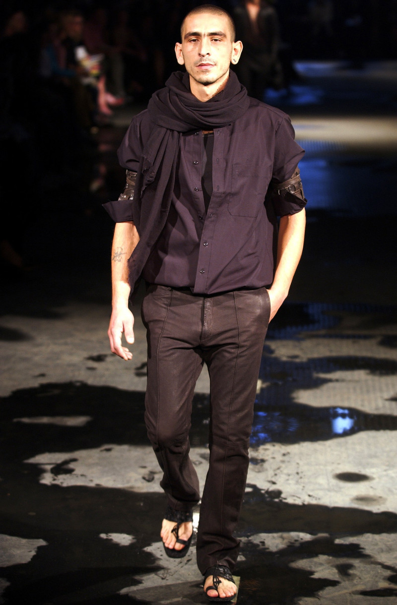 Ruffo Research fashion show for Spring/Summer 2003