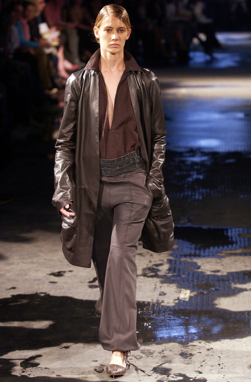 Ruffo Research fashion show for Spring/Summer 2003