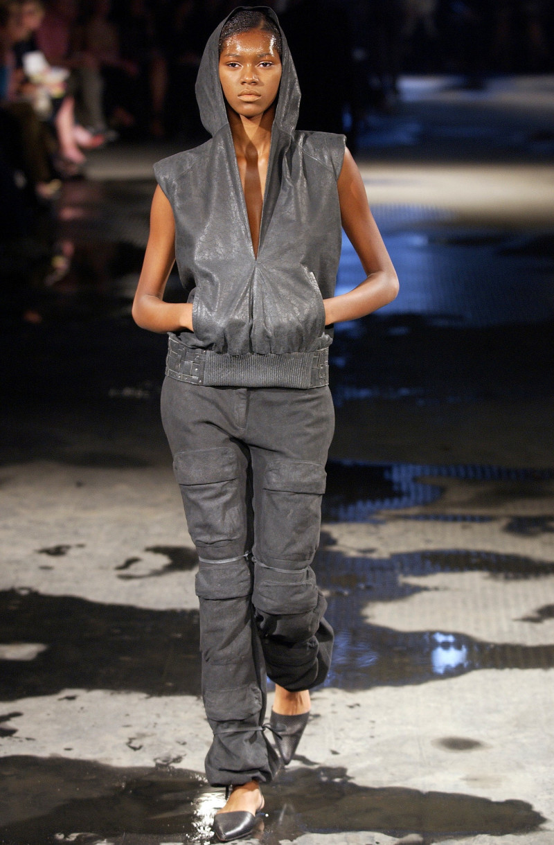 Ruffo Research fashion show for Spring/Summer 2003