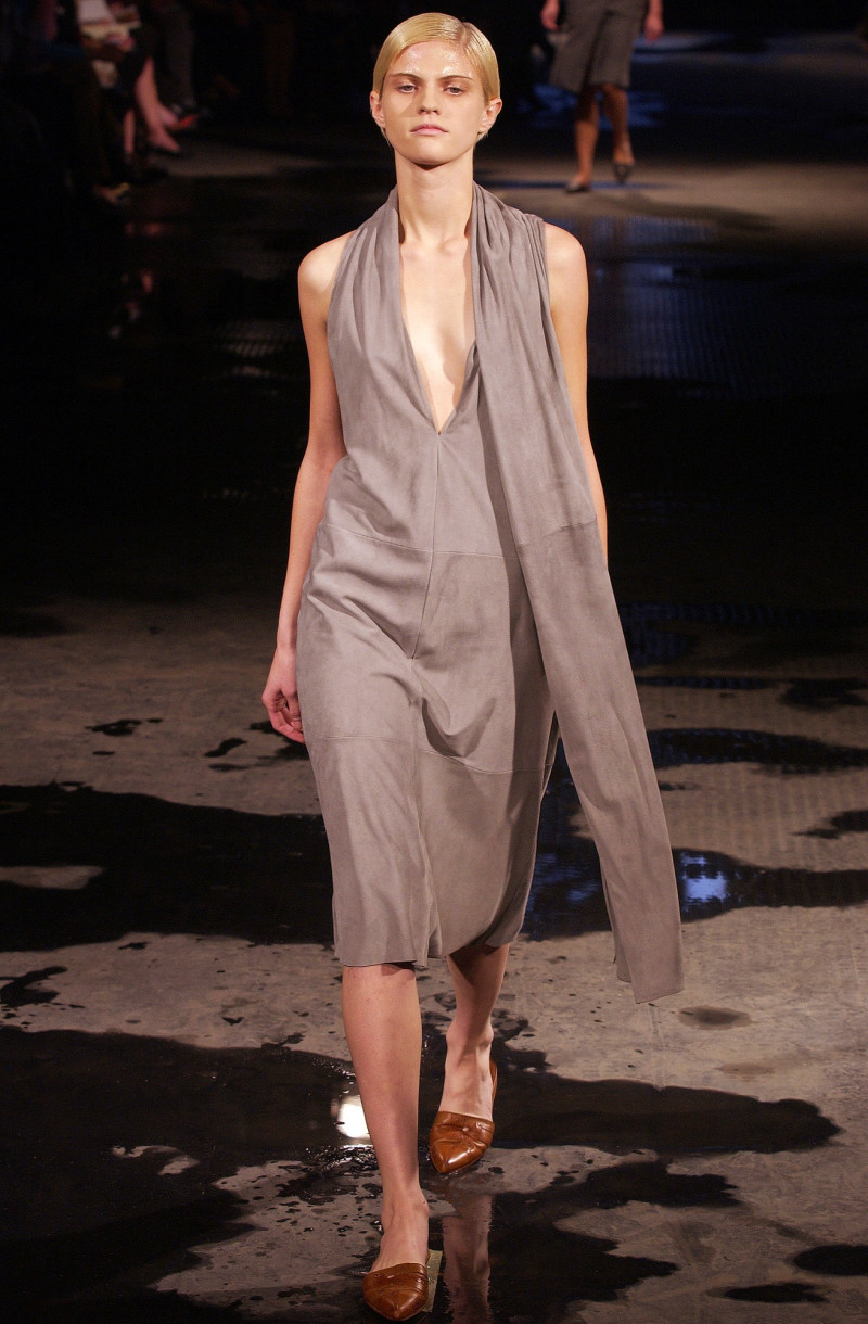Ruffo Research fashion show for Spring/Summer 2003