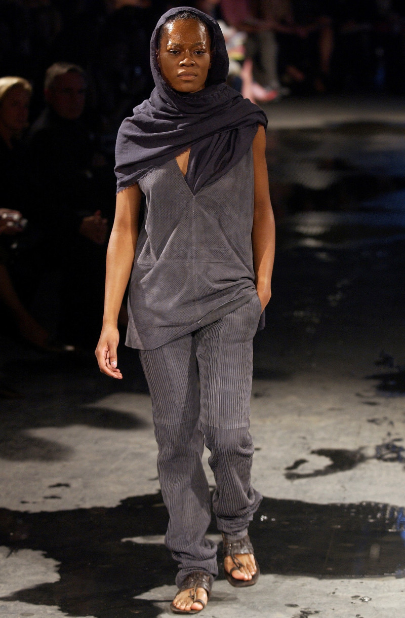 Ruffo Research fashion show for Spring/Summer 2003