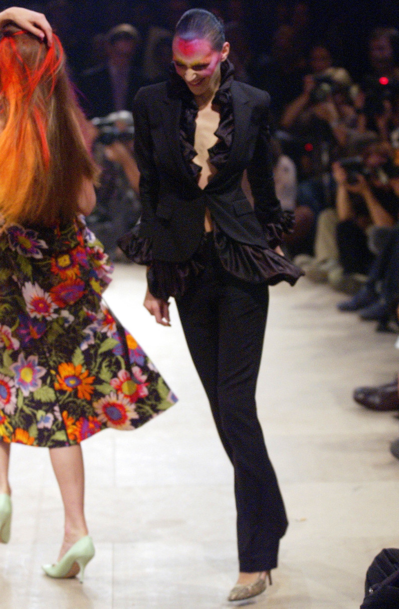 Viktor & Rolf fashion show for Spring/Summer 2003