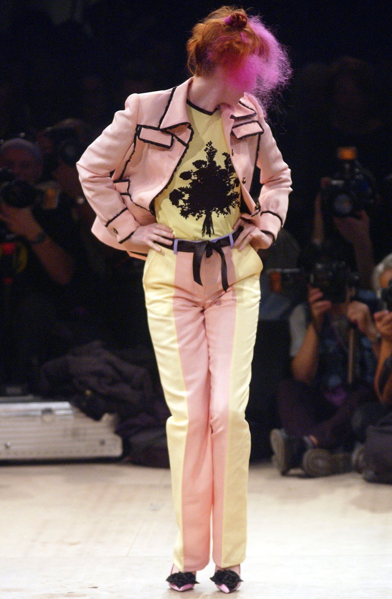 Viktor & Rolf fashion show for Spring/Summer 2003