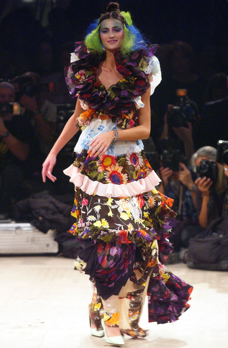 Viktor & Rolf fashion show for Spring/Summer 2003