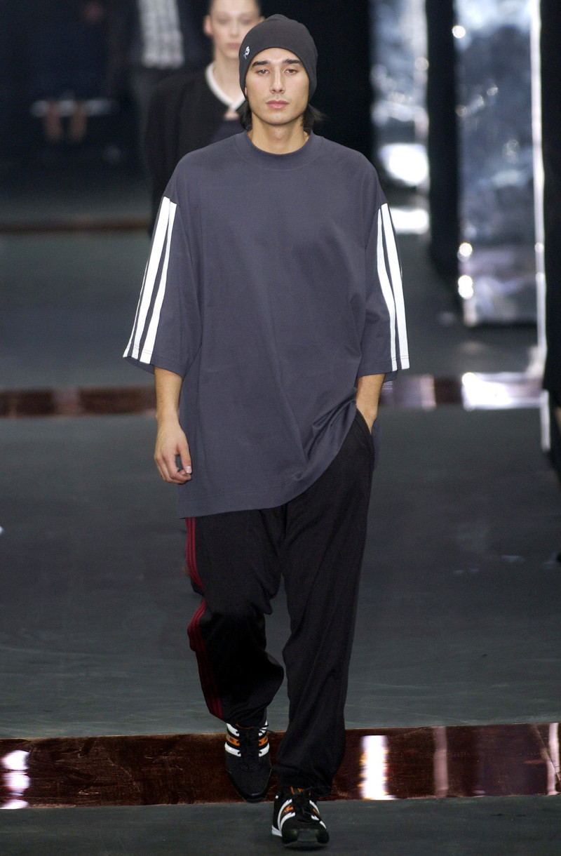 Y-3 fashion show for Spring/Summer 2003