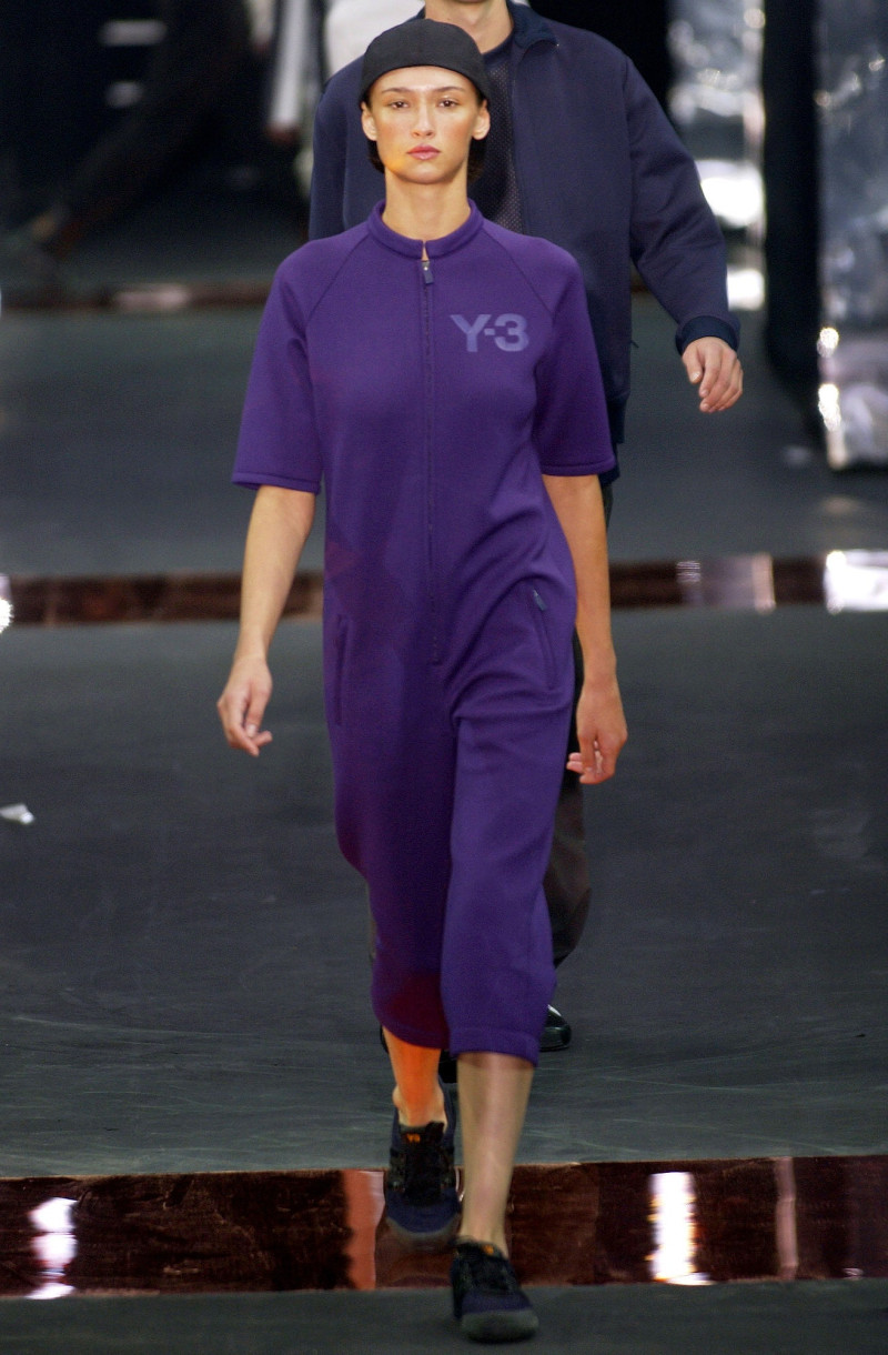 Y-3 fashion show for Spring/Summer 2003