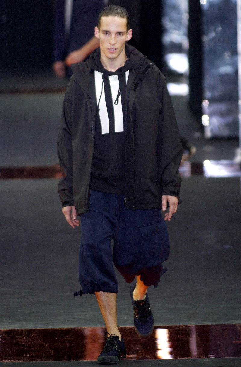 Y-3 fashion show for Spring/Summer 2003
