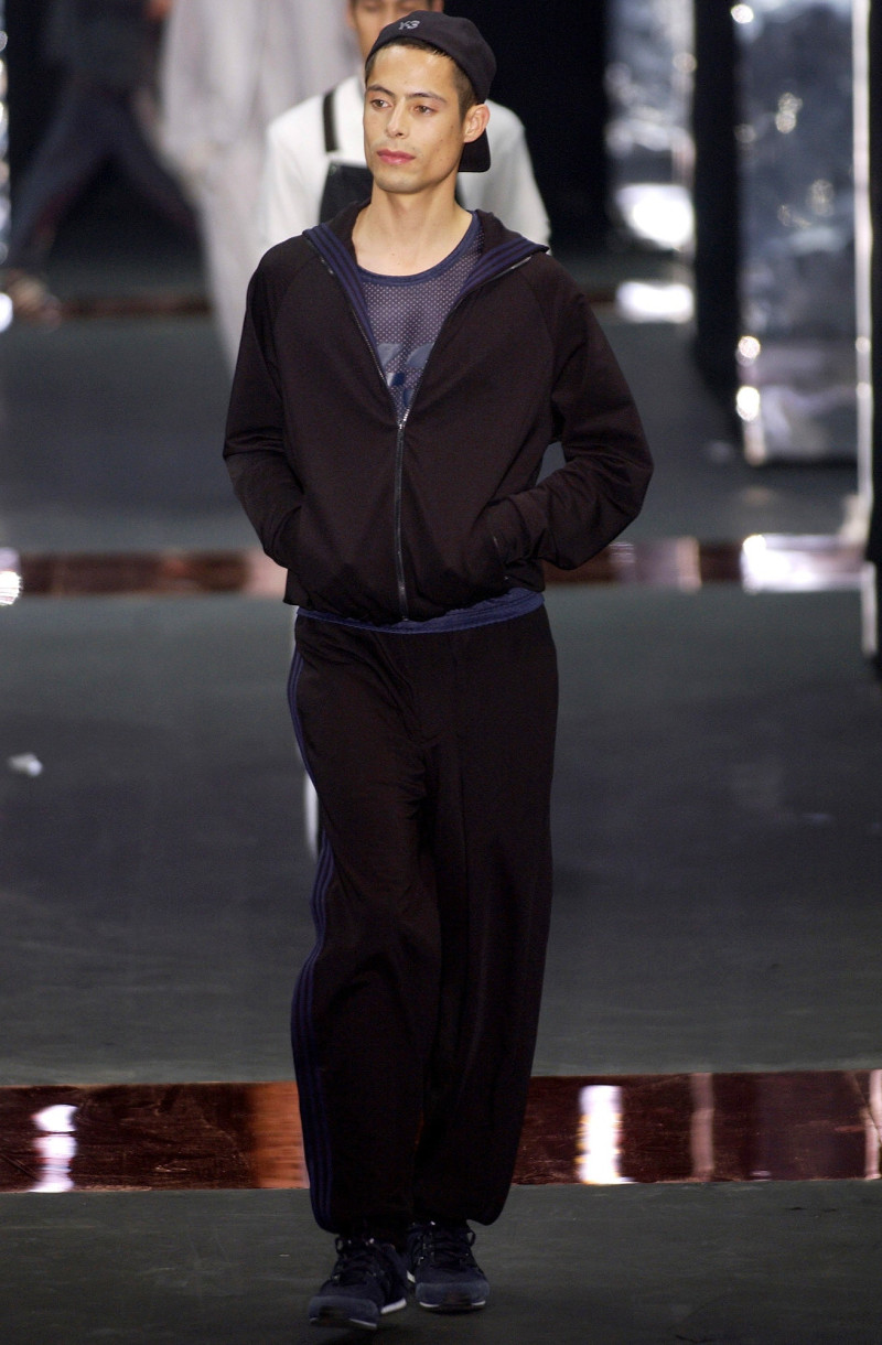 Y-3 fashion show for Spring/Summer 2003