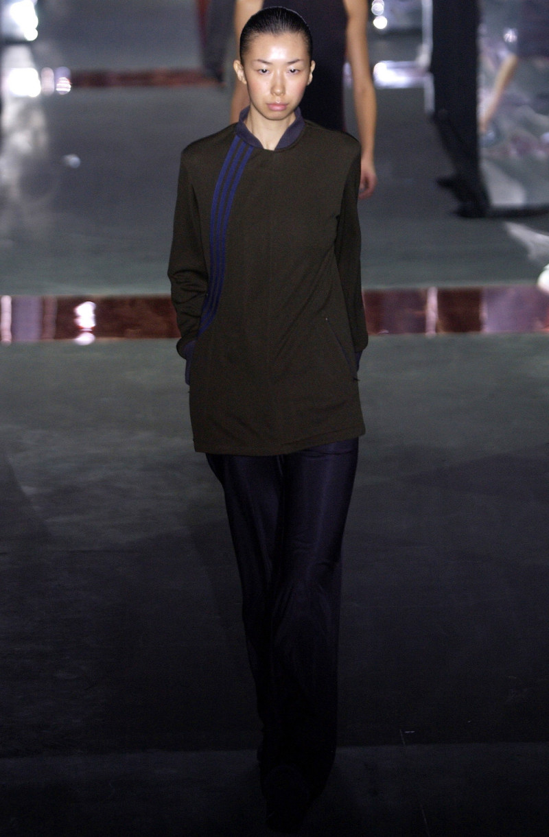 Y-3 fashion show for Spring/Summer 2003