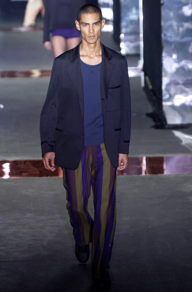 Y-3 fashion show for Spring/Summer 2003