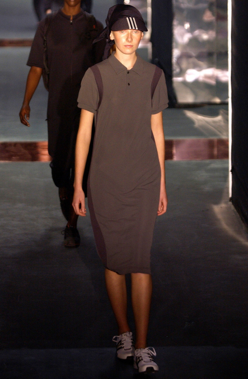 Y-3 fashion show for Spring/Summer 2003